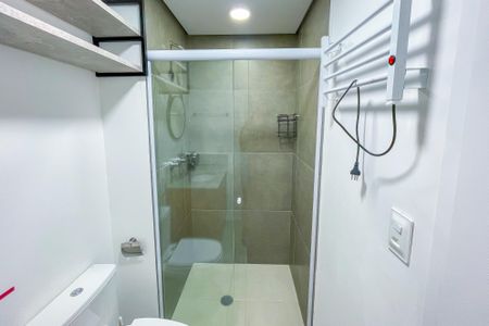 Studio para alugar com 37m², 1 quarto e sem vaga Studio para alugar com 37m², 1 quarto e sem vagaBanheiro