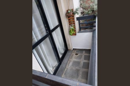 Apartamento para alugar com 65m², 3 quartos e 1 vaga Apartamento para alugar com 65m², 3 quartos e 1 vagaVaranda