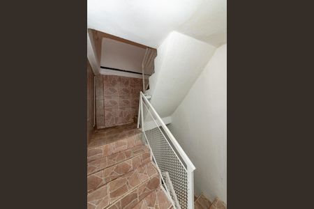 Casa para alugar com 100m², 3 quartos e 1 vagaEscada