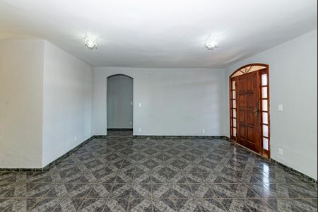 Casa para alugar com 100m², 3 quartos e 1 vagaSala