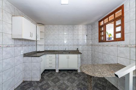 Casa para alugar com 100m², 3 quartos e 1 vagaCozinha