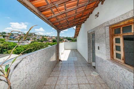 Casa para alugar com 100m², 3 quartos e 1 vagaVaranda