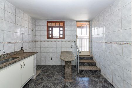 Casa para alugar com 100m², 3 quartos e 1 vagaCozinha