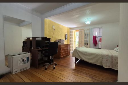 Casa à venda com 163m², 3 quartos e 1 vaga Casa à venda com 163m², 3 quartos e 1 vagaSuíte