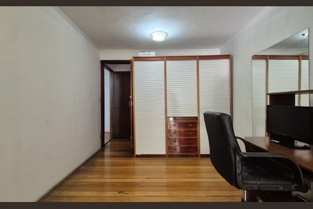 Casa à venda com 163m², 3 quartos e 1 vaga Casa à venda com 163m², 3 quartos e 1 vagaSuíte