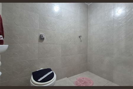 Casa à venda com 163m², 3 quartos e 1 vaga Casa à venda com 163m², 3 quartos e 1 vagaBanheiro 2