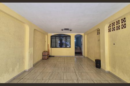 Casa à venda com 163m², 3 quartos e 1 vaga Casa à venda com 163m², 3 quartos e 1 vagaGaragem