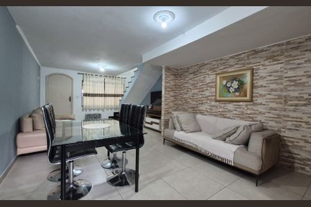 Casa à venda com 163m², 3 quartos e 1 vaga Casa à venda com 163m², 3 quartos e 1 vagaSala