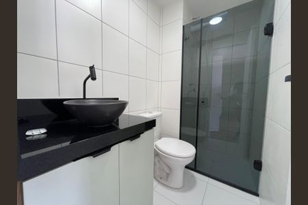 Apartamento para alugar com 39m², 2 quartos e 1 vaga Apartamento para alugar com 39m², 2 quartos e 1 vagaBanheiro Social