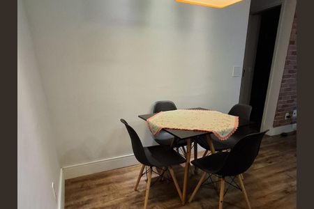 Apartamento à venda com 58m², 2 quartos e 1 vagaSala