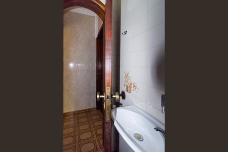 Casa de condomínio à venda com 225m², 4 quartos e 4 vagasBanheiro 4