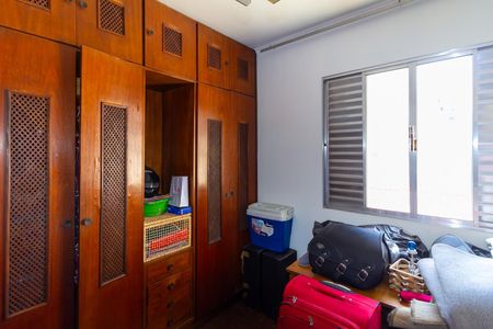 Casa de condomínio à venda com 225m², 4 quartos e 4 vagasQuarto 3