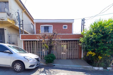 Casa de condomínio à venda com 225m², 4 quartos e 4 vagasFachada da Casa