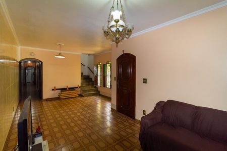 Casa de condomínio à venda com 225m², 4 quartos e 4 vagasSala