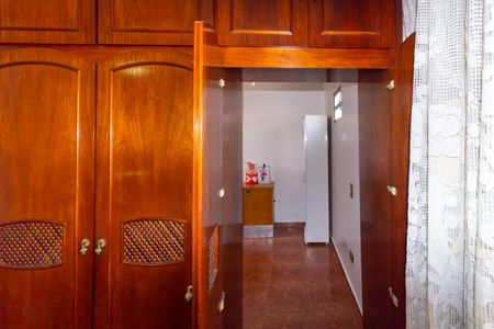 Casa de condomínio à venda com 225m², 4 quartos e 4 vagasBanheiro da Suíte