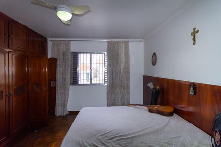 Casa de condomínio à venda com 225m², 4 quartos e 4 vagasQuarto 4 - Suíte