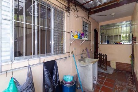 Casa de condomínio à venda com 225m², 4 quartos e 4 vagasÁrea de Serviço