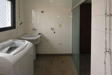 Apartamento à venda com 138m², 3 quartos e 3 vagas Apartamento à venda com 138m², 3 quartos e 3 vagasÁrea de Serviço