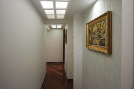 Apartamento à venda com 138m², 3 quartos e 3 vagas Apartamento à venda com 138m², 3 quartos e 3 vagasCorredor