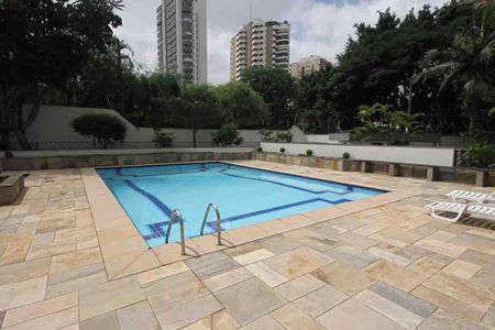 Apartamento à venda com 138m², 3 quartos e 3 vagas Apartamento à venda com 138m², 3 quartos e 3 vagasÁrea comum