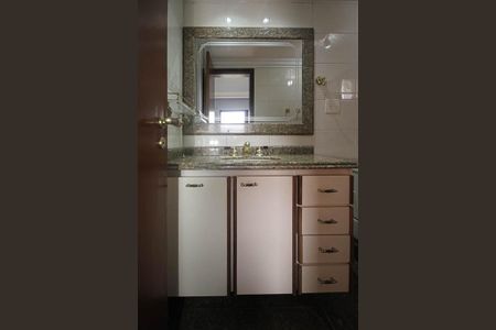 Apartamento à venda com 138m², 3 quartos e 3 vagas Apartamento à venda com 138m², 3 quartos e 3 vagasBanheiro do Quarto 3