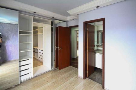 Apartamento à venda com 138m², 3 quartos e 3 vagas Apartamento à venda com 138m², 3 quartos e 3 vagasQuarto 3