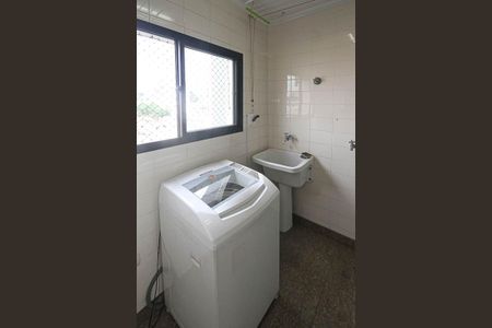 Apartamento à venda com 138m², 3 quartos e 3 vagas Apartamento à venda com 138m², 3 quartos e 3 vagasÁrea de Serviço