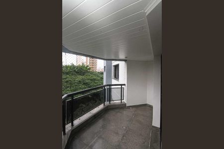 Apartamento à venda com 138m², 3 quartos e 3 vagas Apartamento à venda com 138m², 3 quartos e 3 vagasVaranda da Sala