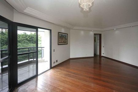 Apartamento à venda com 138m², 3 quartos e 3 vagas Apartamento à venda com 138m², 3 quartos e 3 vagasSala