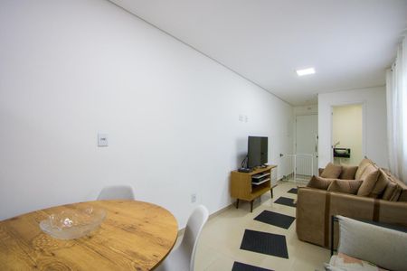 Apartamento para alugar com 82m², 2 quartos e 1 vagaSala