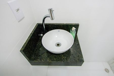 Apartamento para alugar com 82m², 2 quartos e 1 vagaBanheiro social