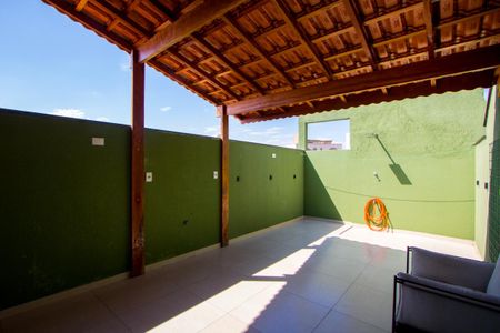 Apartamento para alugar com 82m², 2 quartos e 1 vagaQuintal