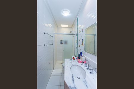 Casa à venda com 107m², 3 quartos e 4 vagas Casa à venda com 107m², 3 quartos e 4 vagasBanheiro