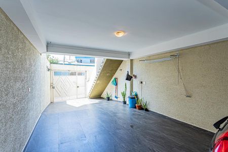 Casa à venda com 107m², 3 quartos e 4 vagas Casa à venda com 107m², 3 quartos e 4 vagasGaragem