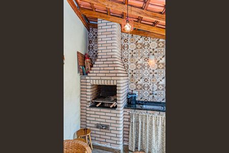 Casa à venda com 107m², 3 quartos e 4 vagas Casa à venda com 107m², 3 quartos e 4 vagasEspaço Gourmet e área de serviço