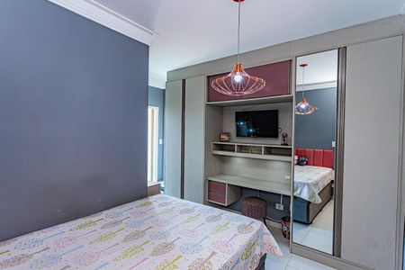 Casa à venda com 107m², 3 quartos e 4 vagas Casa à venda com 107m², 3 quartos e 4 vagasQuarto 2