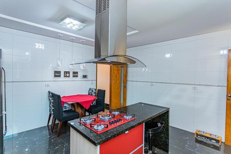 Casa à venda com 107m², 3 quartos e 4 vagas Casa à venda com 107m², 3 quartos e 4 vagasCozinha