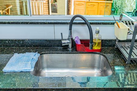 Casa à venda com 107m², 3 quartos e 4 vagas Casa à venda com 107m², 3 quartos e 4 vagasCozinha