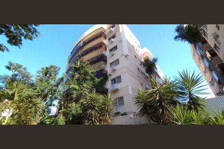 Apartamento à venda com 94m², 3 quartos e 1 vagaFachada