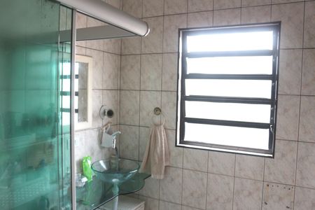 Casa à venda com 179m², 2 quartos e 3 vagasBanheiro