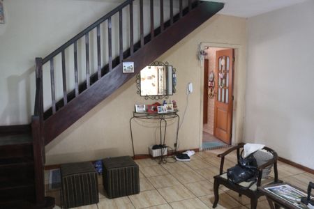 Casa à venda com 179m², 2 quartos e 3 vagasSala