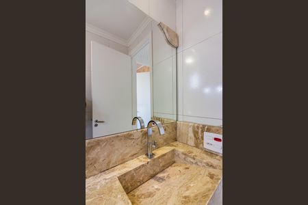 Apartamento para alugar com 40m², 2 quartos e sem vagaBanheiro