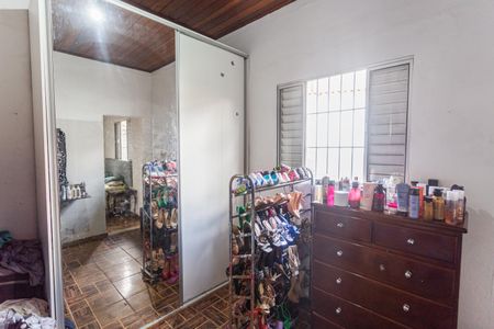 Casa à venda com 120m², 4 quartos e 2 vagas Casa à venda com 120m², 4 quartos e 2 vagasQuarto 2