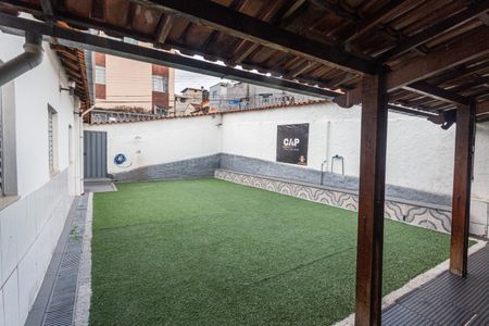 Casa à venda com 120m², 4 quartos e 2 vagas Casa à venda com 120m², 4 quartos e 2 vagasQuintal com Cozinha