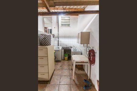 Casa à venda com 120m², 4 quartos e 2 vagas Casa à venda com 120m², 4 quartos e 2 vagasÁrea de Serviço