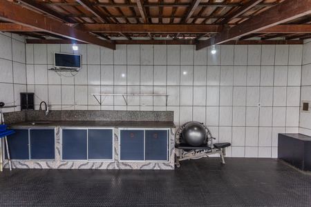 Casa à venda com 120m², 4 quartos e 2 vagas Casa à venda com 120m², 4 quartos e 2 vagasQuintal com Cozinha