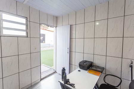 Casa à venda com 120m², 4 quartos e 2 vagas Casa à venda com 120m², 4 quartos e 2 vagasEscritório no Quintal