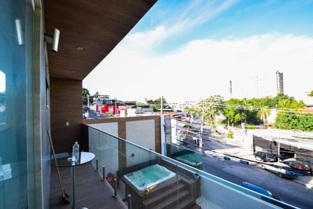 Casa para alugar com 350m², 4 quartos e 5 vagas Casa para alugar com 350m², 4 quartos e 5 vagasVaranda dos Quartos