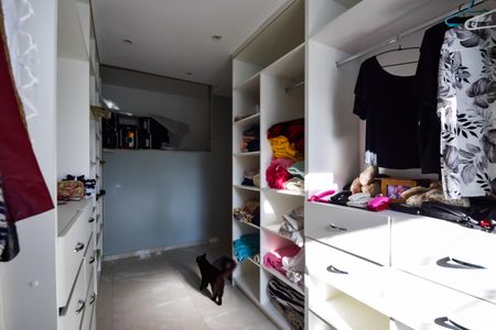 Casa para alugar com 350m², 4 quartos e 5 vagas Casa para alugar com 350m², 4 quartos e 5 vagasQuarto 2 - Suite