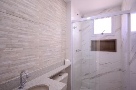 Apartamento à venda com 57m², 2 quartos e 2 vagasBanheiro Social